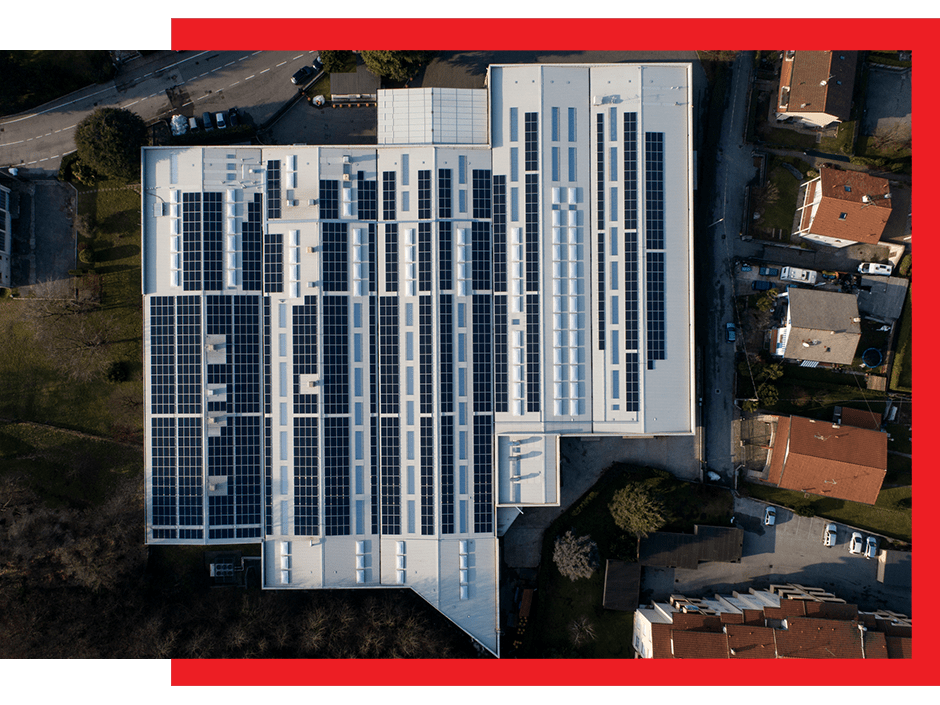 commercial-solar-panels-on-roof-min Commercial Solar Panels On Roof Min